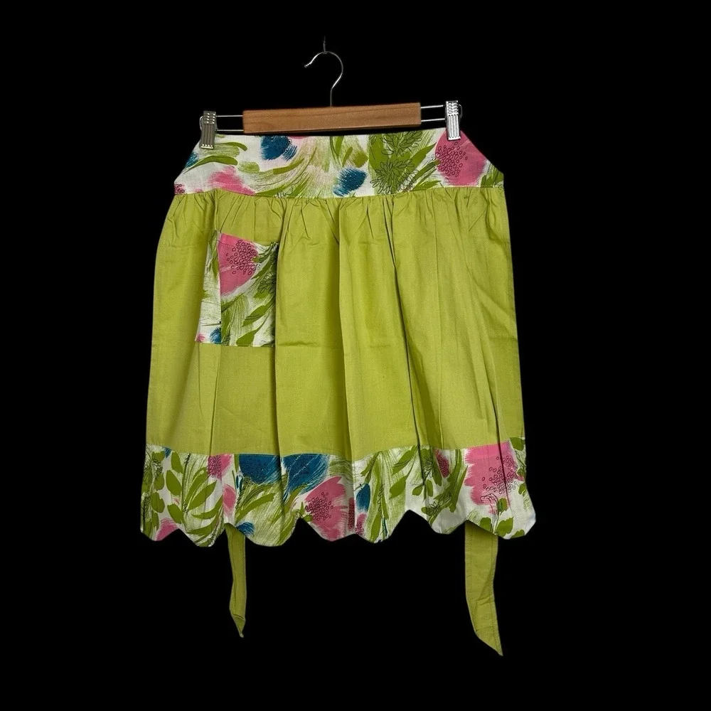 Vintage Lime Green Floral Half Apron Scalloped Hem Retro Kitchen Pocket Pink